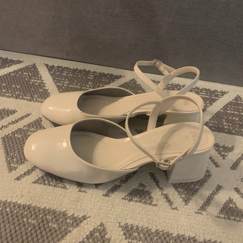 Zara off-white patent mary jane heels size 40 (worn once)